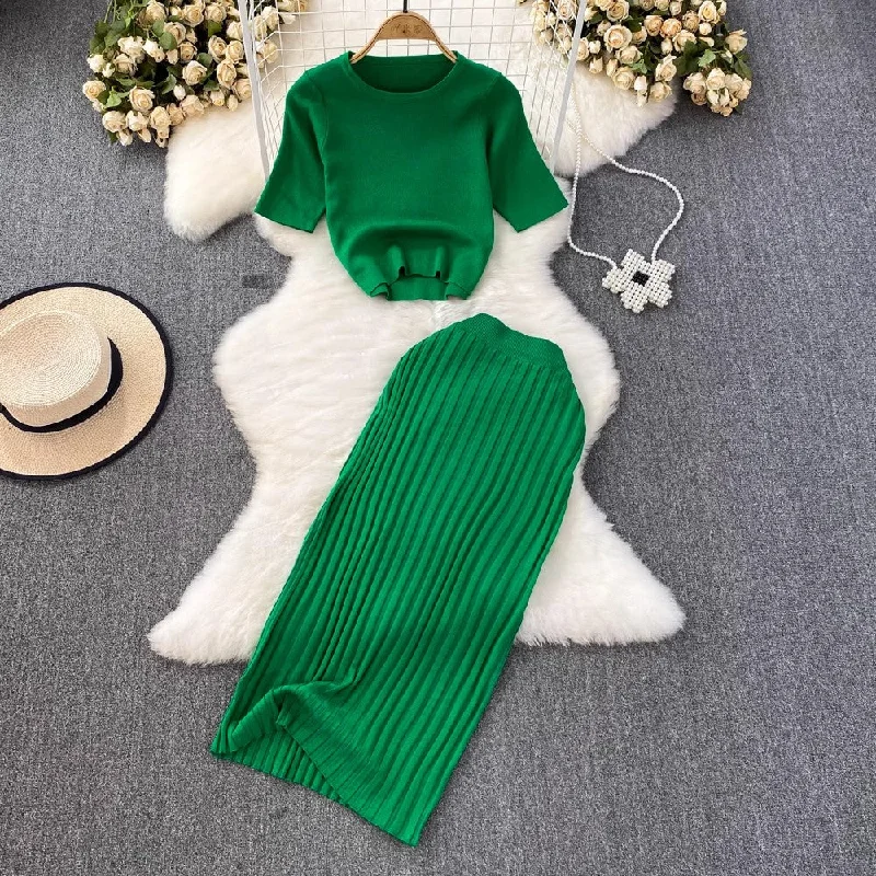 women's business skirtsFashion suit for women short-sleeved round neck knitted sweater top two-piece set mid-length skirt       S4184